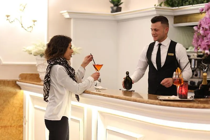 Hotel Vergilius Billia Неаполь